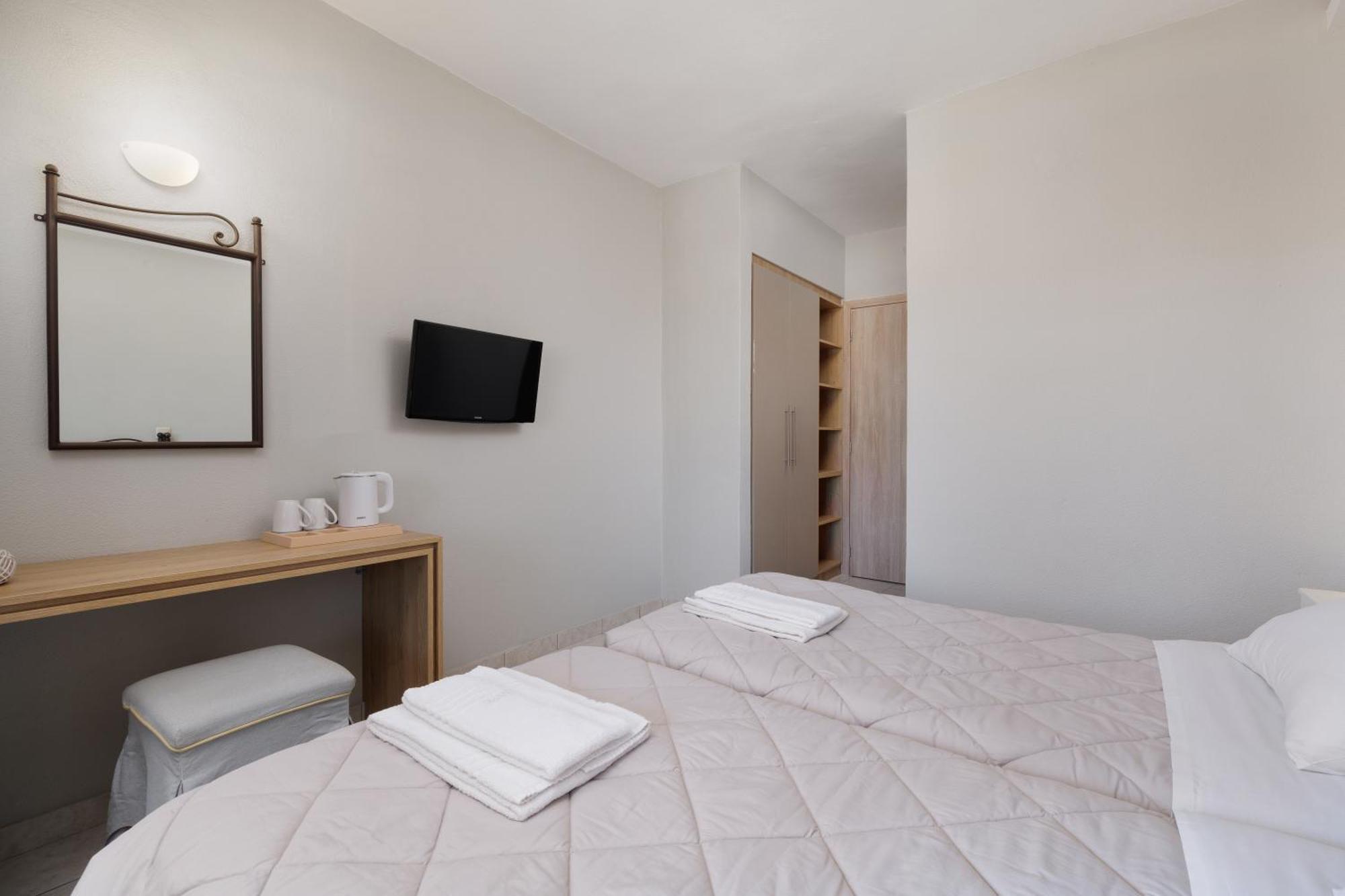 Louvre Hotel ゴウヴィア エクステリア 写真